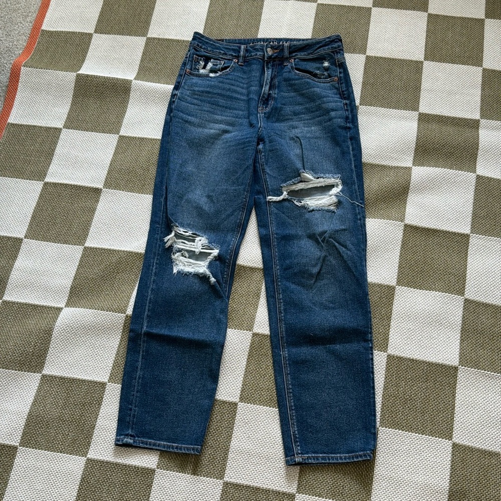 American eagle distressed mom straight Jean 8long